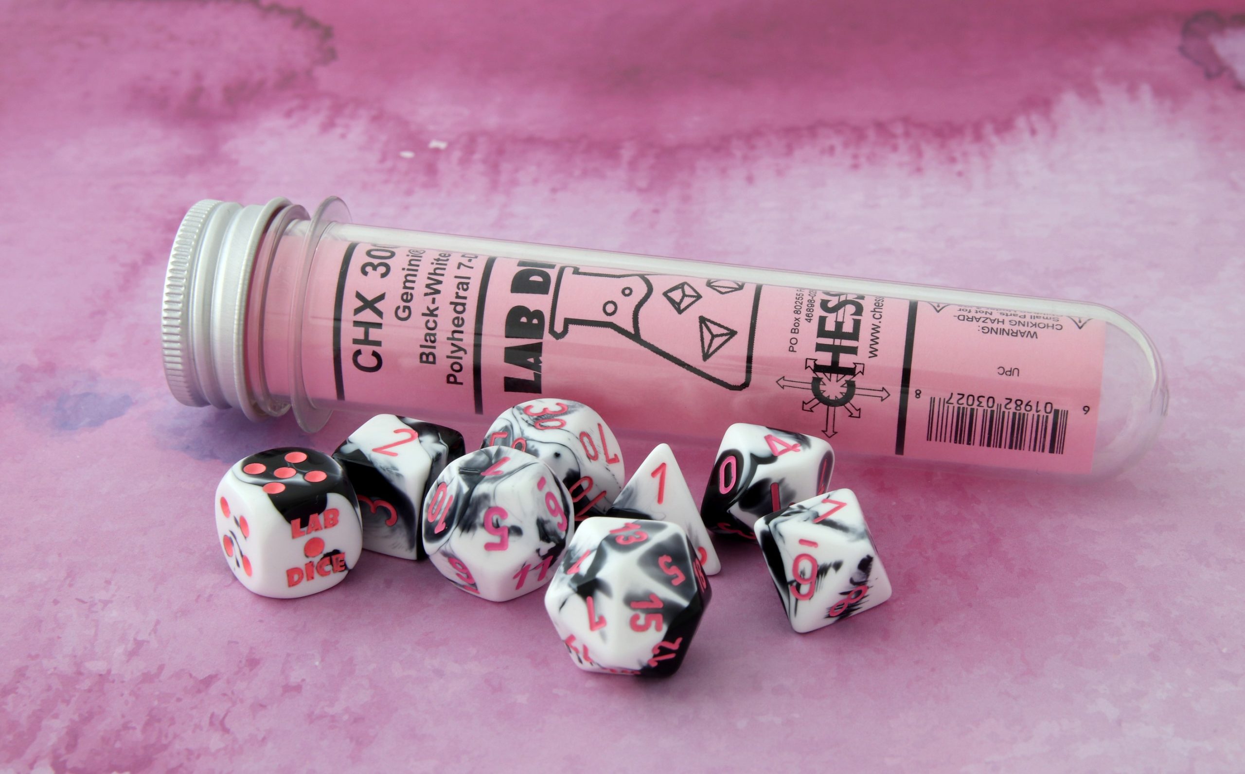 Chessex Gemini Black-White w/pink