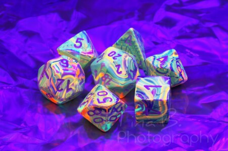 Chessex Festive Vibrant Chessex Festive Vibrant