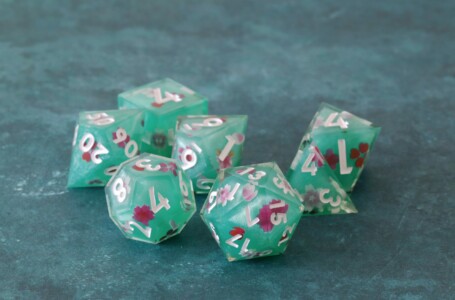 Mini Planet Dice - Flower Sticker Inserts Green