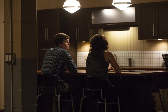 2x06 Stills 11