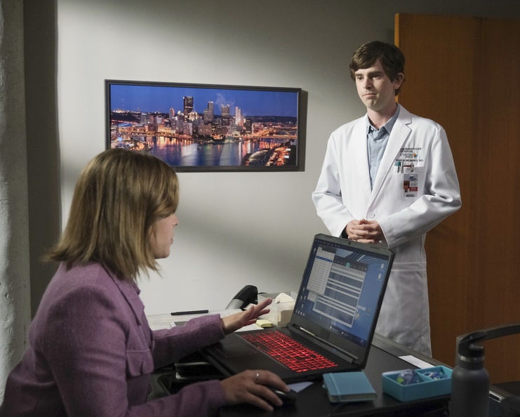 5x02_stills_06.jpg
