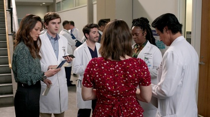 5x11 The Family 035