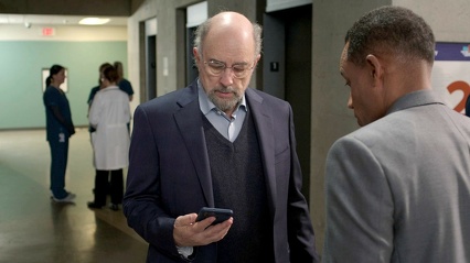 5x11 The Family 034