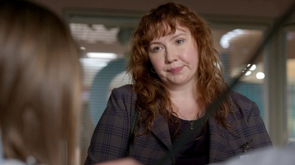 5x11 The Family 045