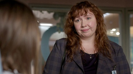 5x11 The Family 048