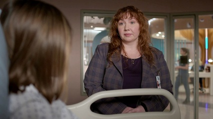 5x11 The Family 056