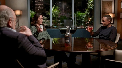 5x11 The Family 380