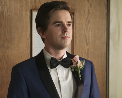 5x17 Stills 14