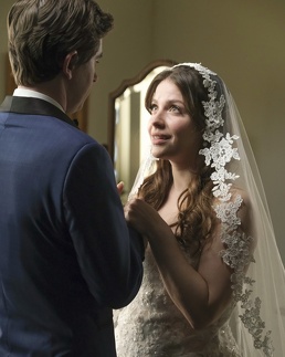 5x17 Stills 22