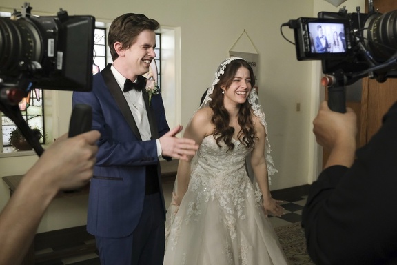 5x17 Stills 26